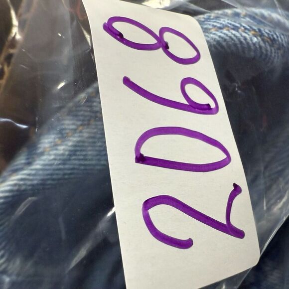 Hollister Womens Size 9 Ultra High Rise Mom Denim Jeans Blue Light Wash - Picture 7 of 8